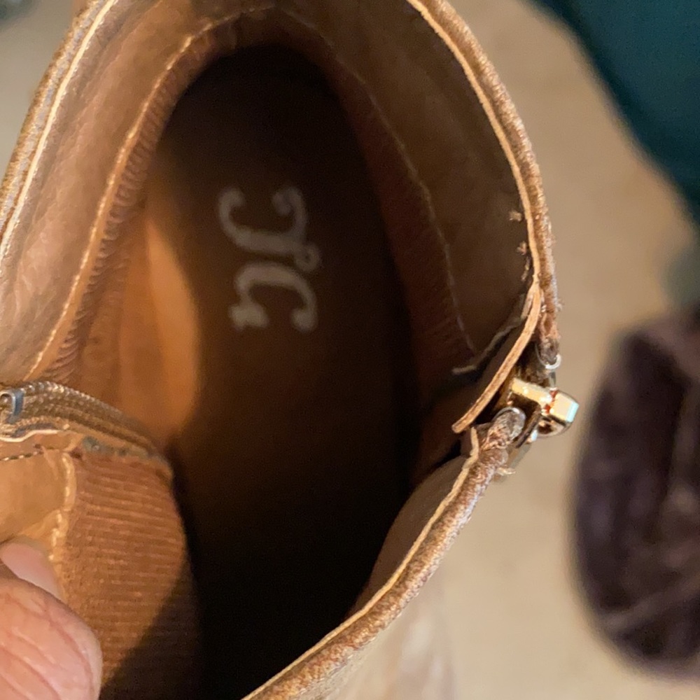 Target booties - Picture 2 of 4